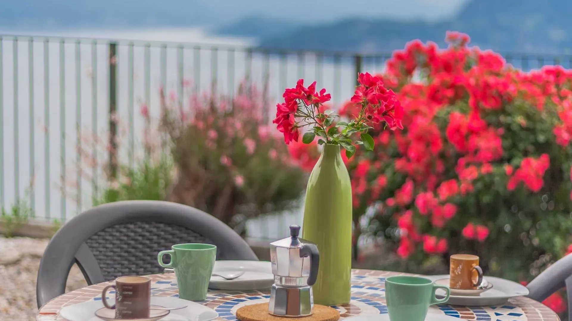 Golden View Apartment Perledo 0*,  İtalya