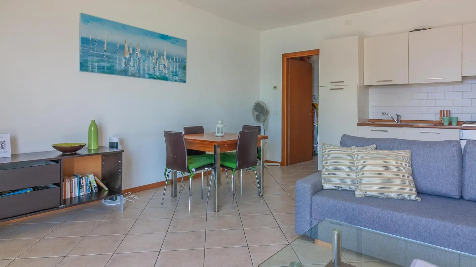 Golden View Apartment Перледо Италия
